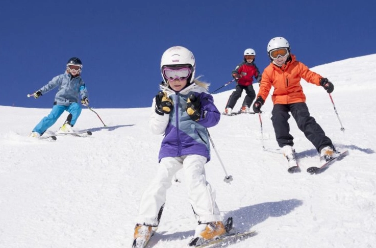 best age to start skiing for child
