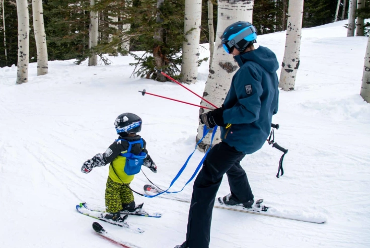 teaching kids to ski