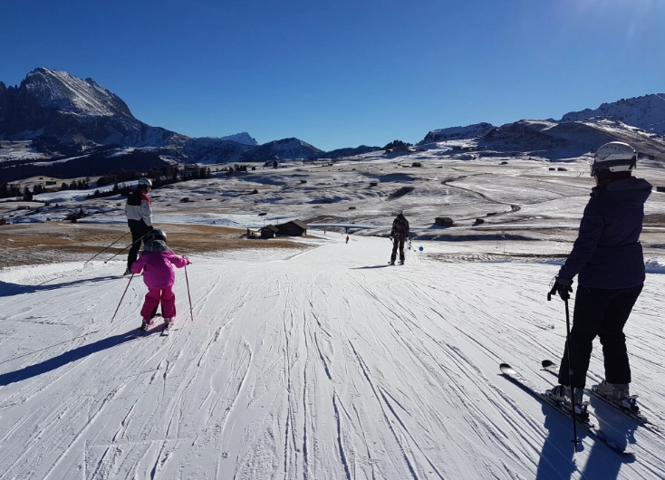 skiing with kids