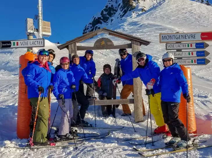 Ski resort jobs with housing Europe
