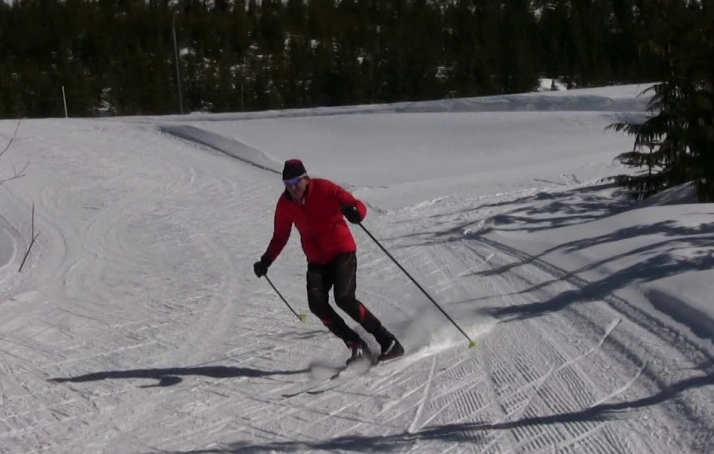 parallel turn skiing