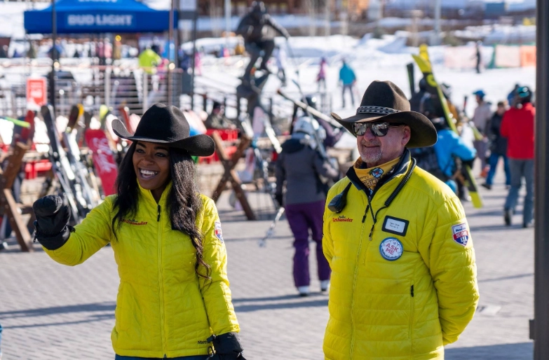 Ski resort jobs with housing