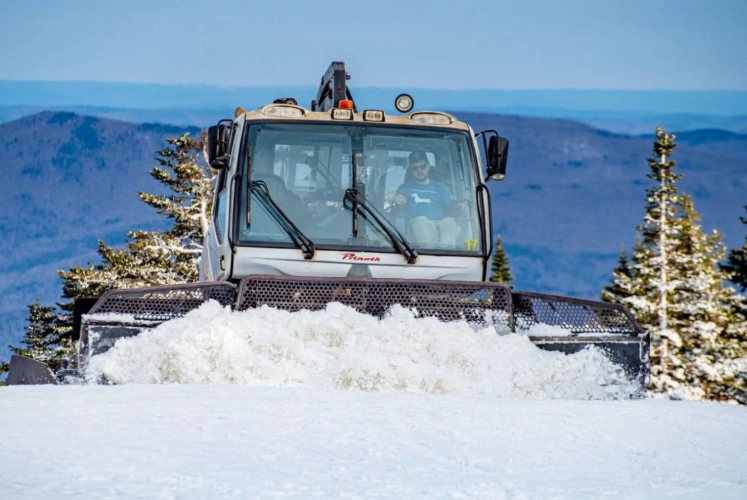 winter jobs with accommodation