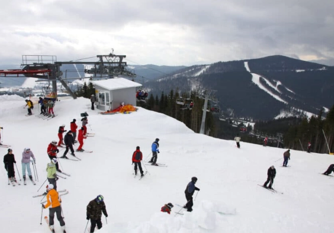 Ski resort jobs for foreigners