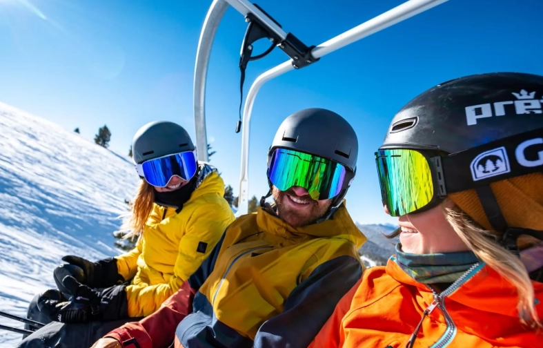 How do you size a ski helmet for a child?