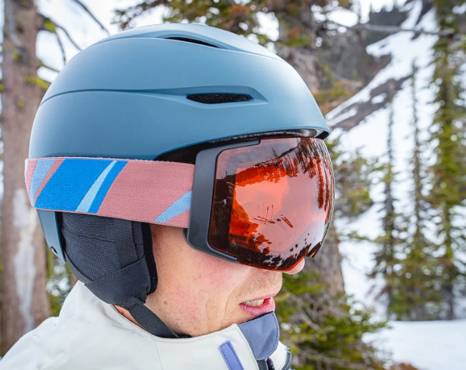 Giro kids ski helmet