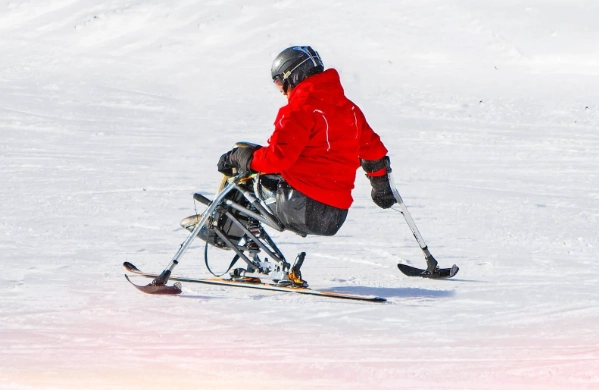 adaptive skier adaptive skier