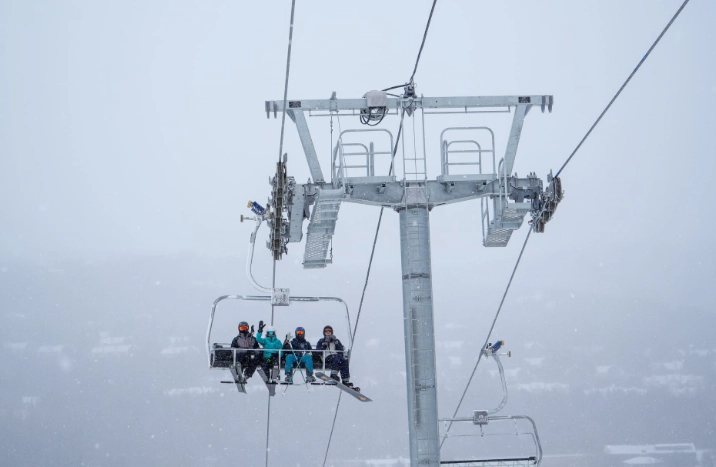 chair lift vs chairlift chair lift vs chairlift
