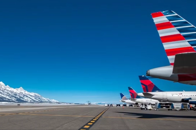 airports near ski resorts