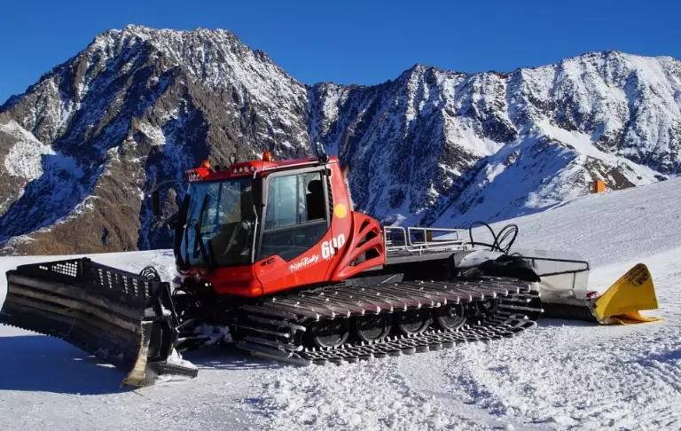 snow groomer snow groomer