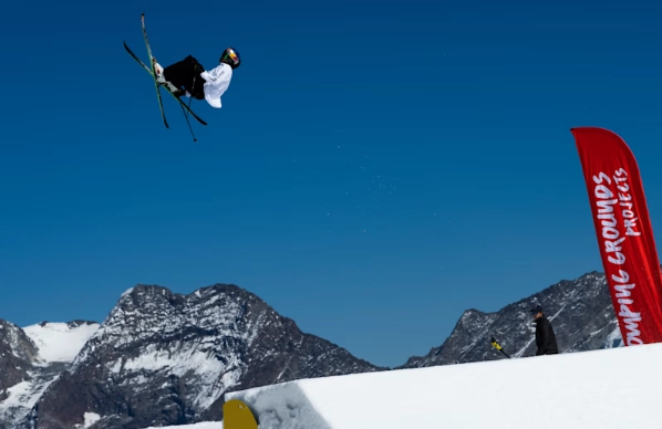 freestyle skiing
