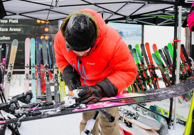 freeride skiing gear