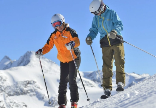 how to keep upper body still skiing