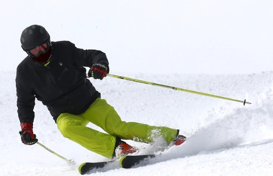 how to ski icy conditions