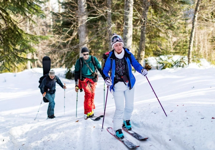 skiing hydration tips