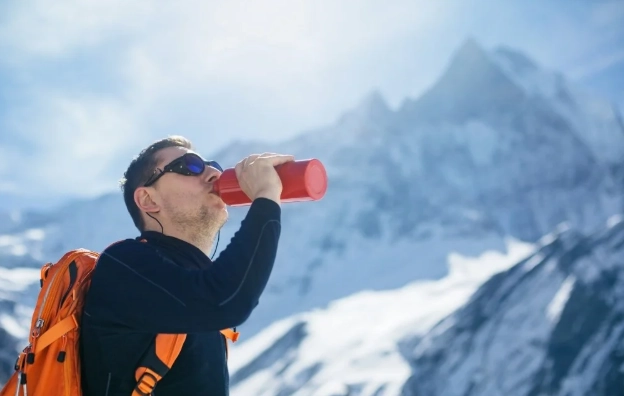 prevent dehydration skiing prevent dehydration skiing