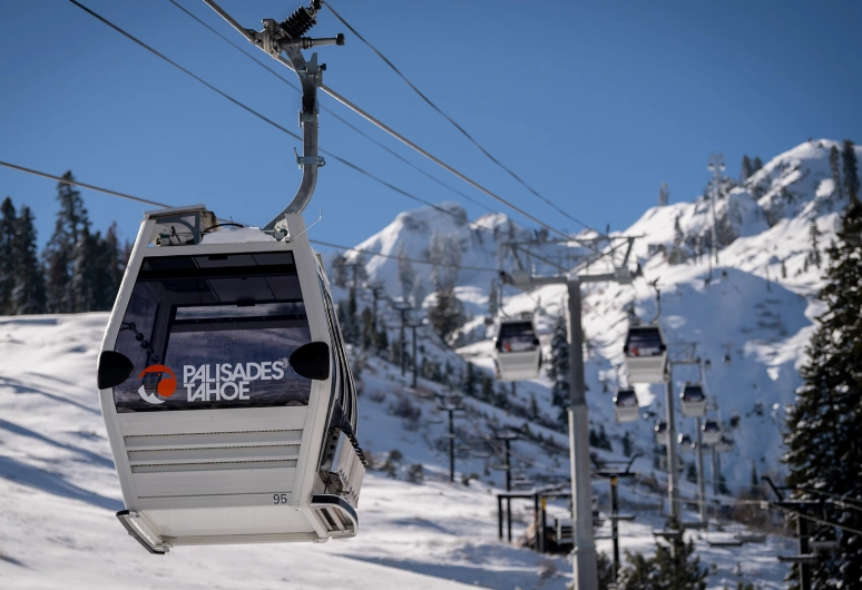 Palisades Tahoe hours