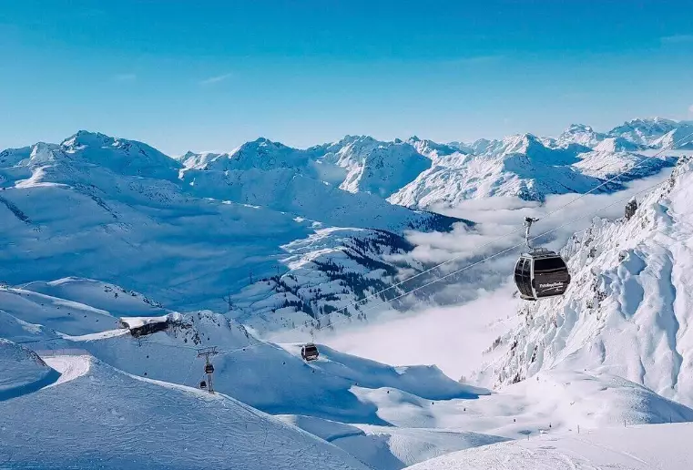 ski holidays for beginners