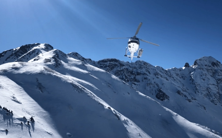 heli skiing cost