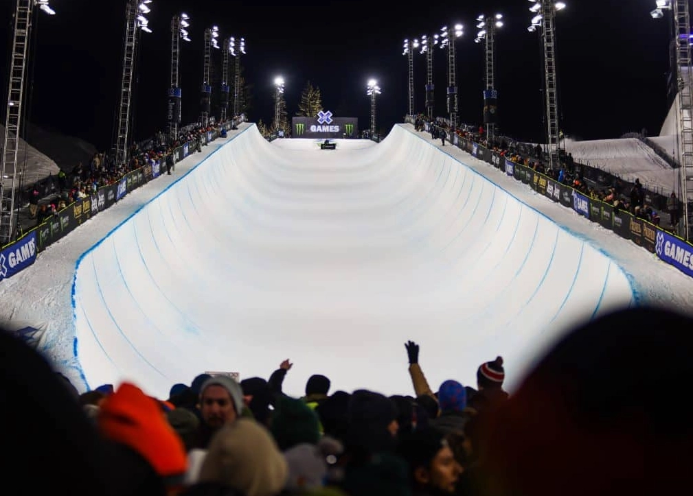 snowboard halfpipe tricks snowboard halfpipe tricks