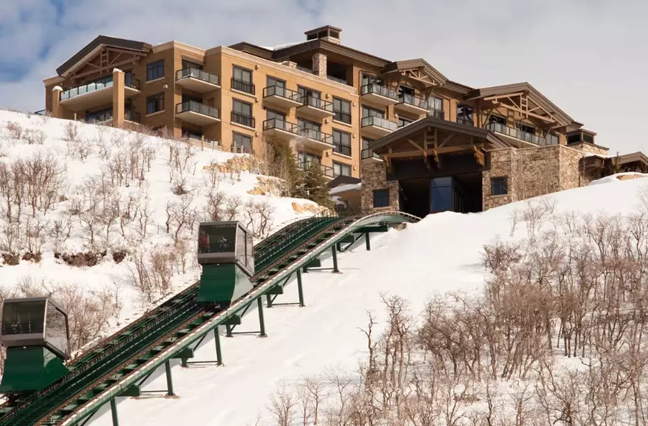 Deer Valley vs other ski resorts